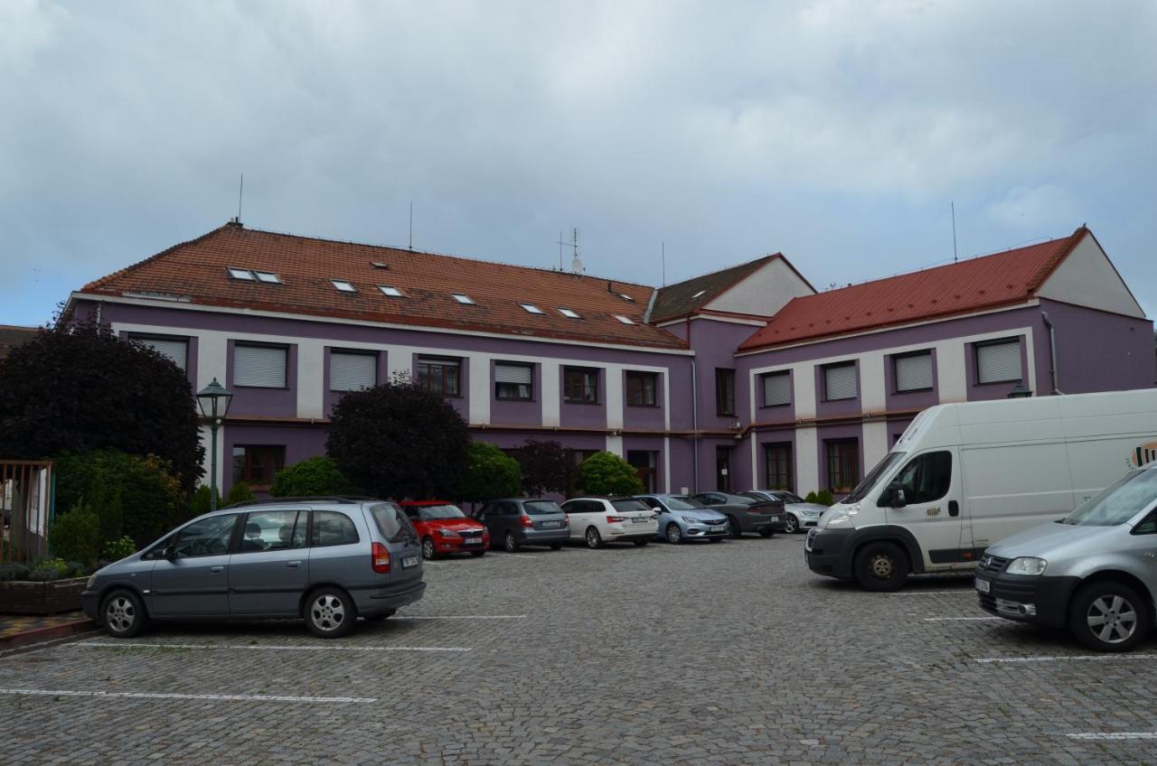 U Heligonky Hotel Brno Buitenkant foto