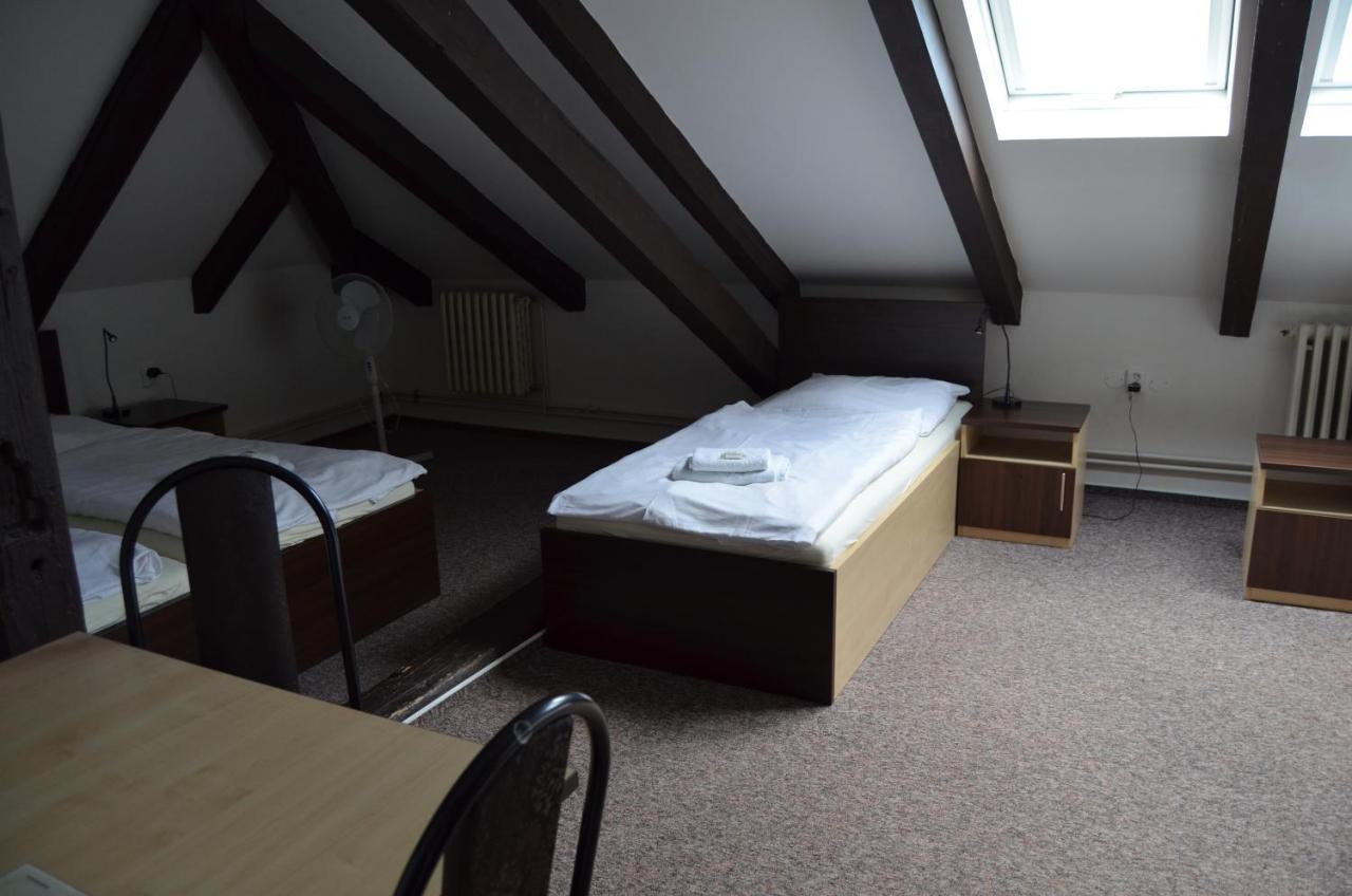 U Heligonky Hotel Brno Buitenkant foto
