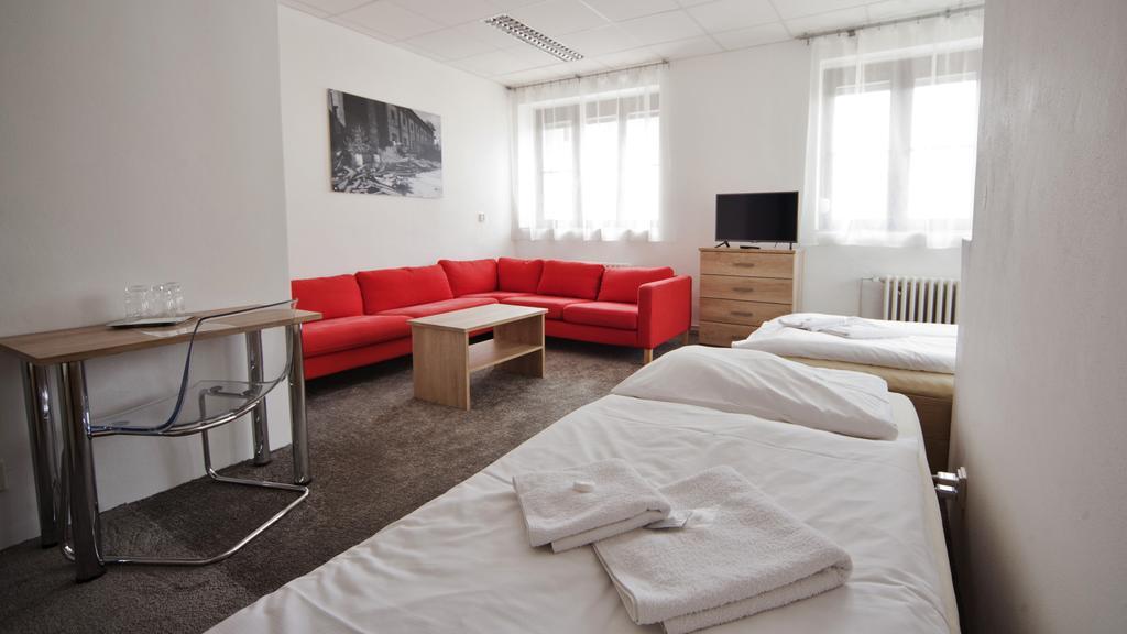 U Heligonky Hotel Brno Buitenkant foto