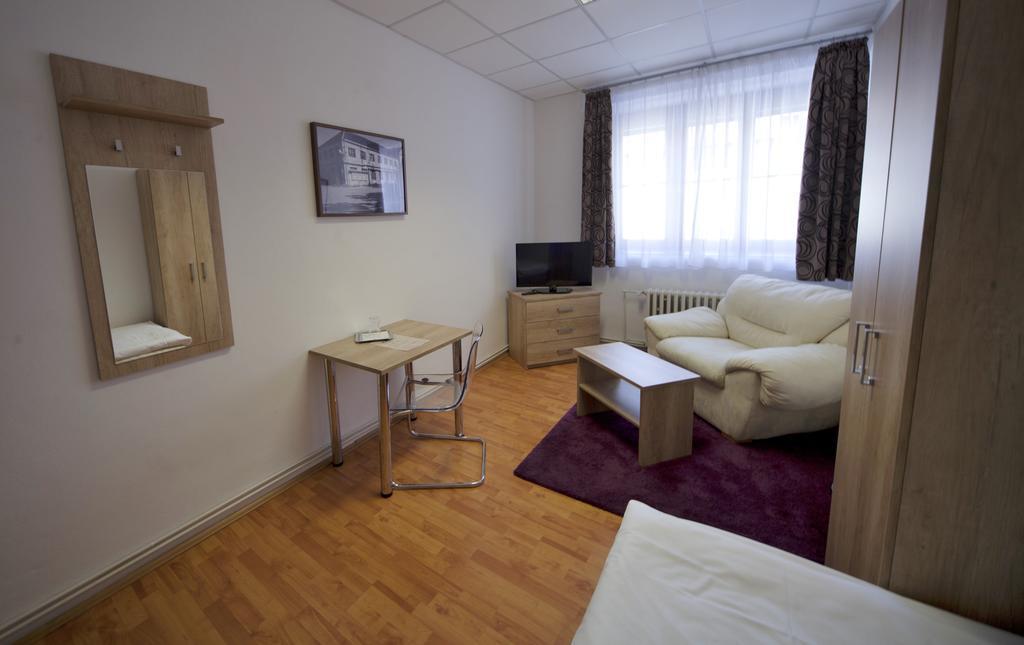 U Heligonky Hotel Brno Buitenkant foto