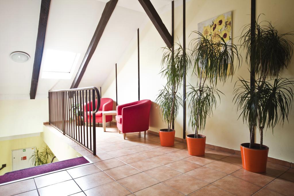 U Heligonky Hotel Brno Buitenkant foto