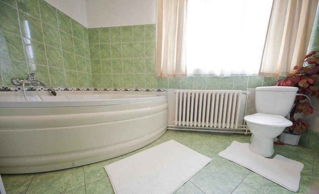 U Heligonky Hotel Brno Buitenkant foto
