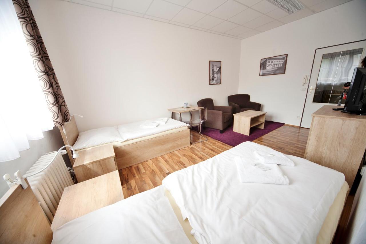 U Heligonky Hotel Brno Buitenkant foto
